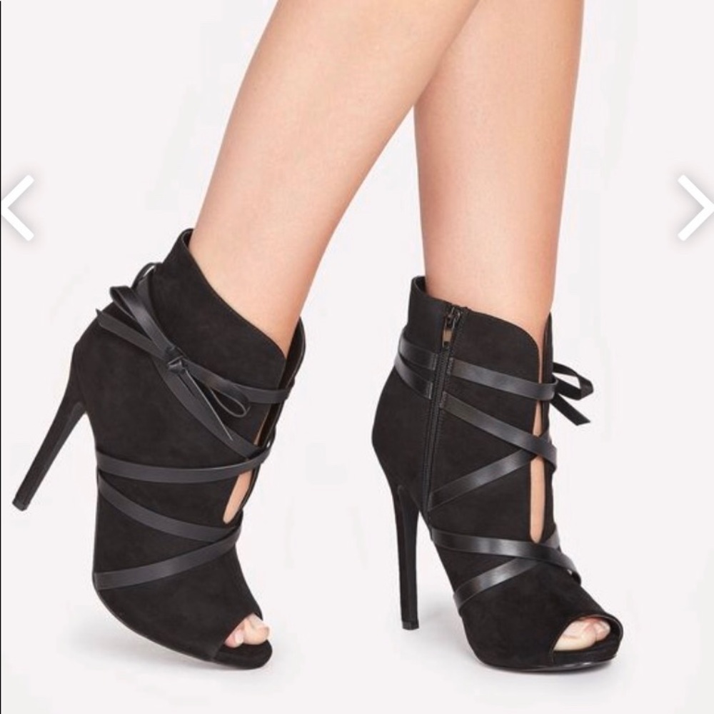 JustFab Kalisha black open toe faux suede bootie 9